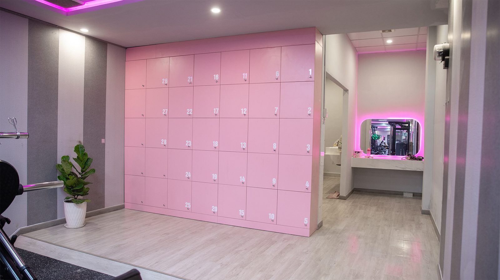 Dân văn phòng tập gym tại GirlFit